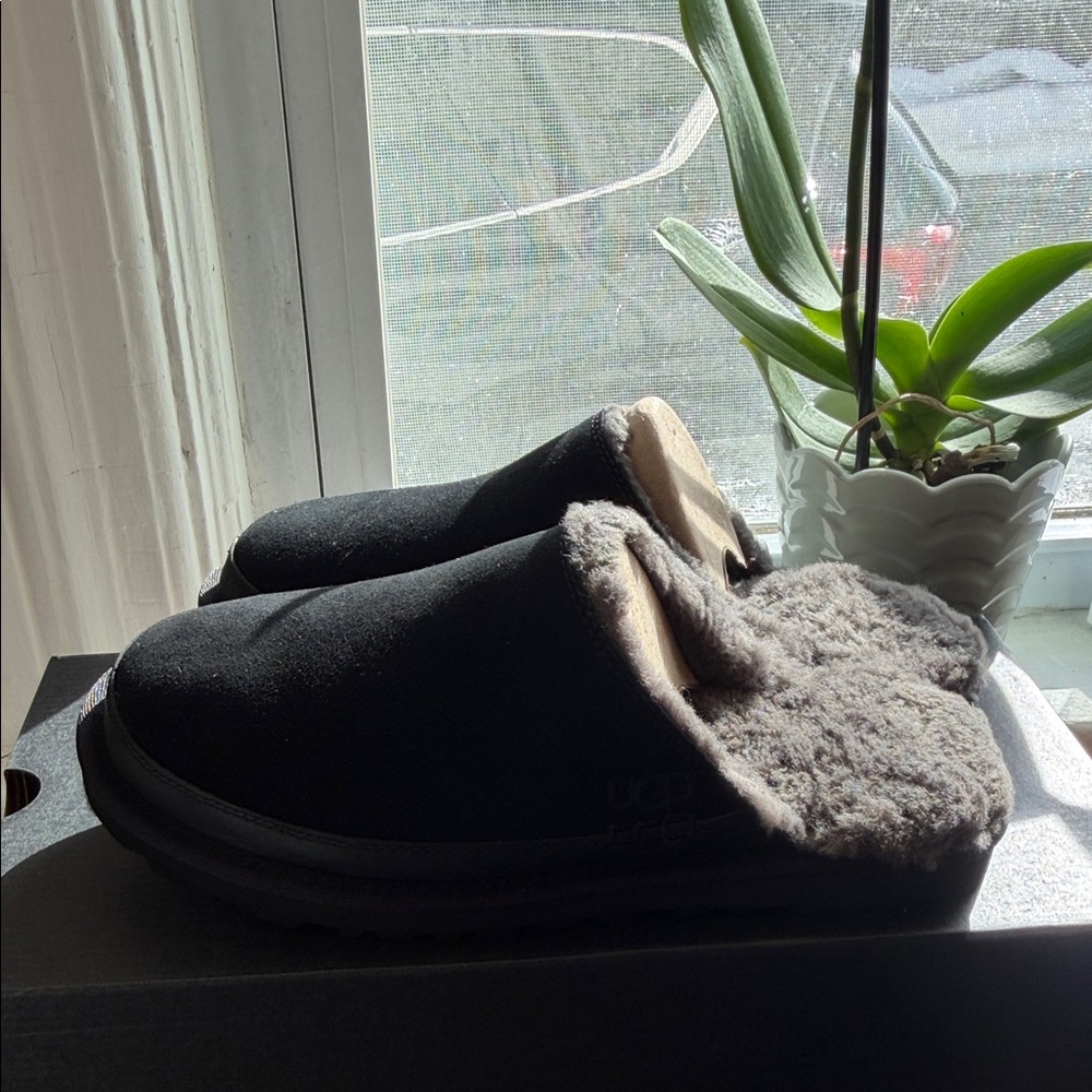 UGG Black and Gray Men's Loafers